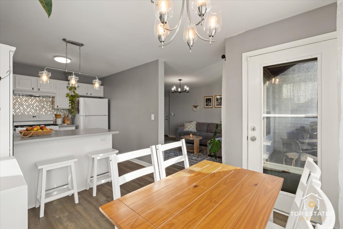 310 Buckingham Circle, Unit B Elgin, IL 60120 - Photo 10 of 36