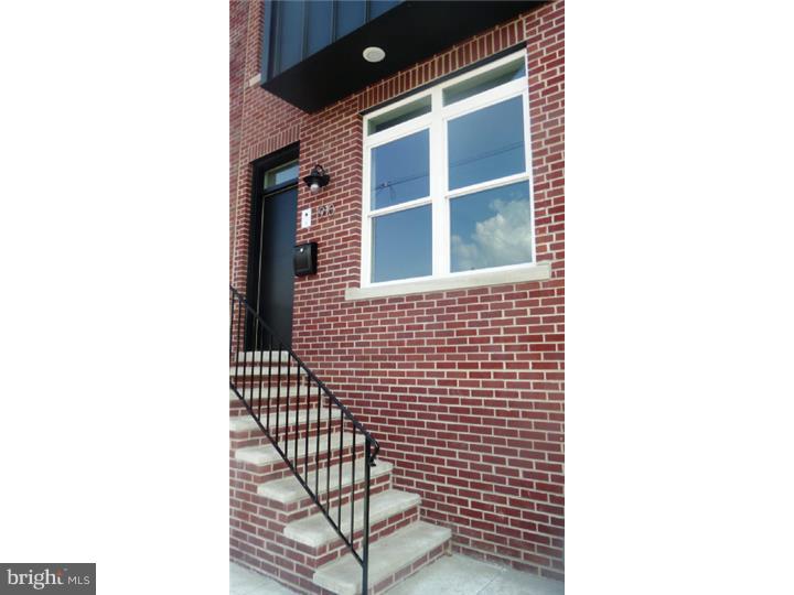 1910 Reed Street Philadelphia, PA 19146 - Photo 2 of 12 Exterior Front