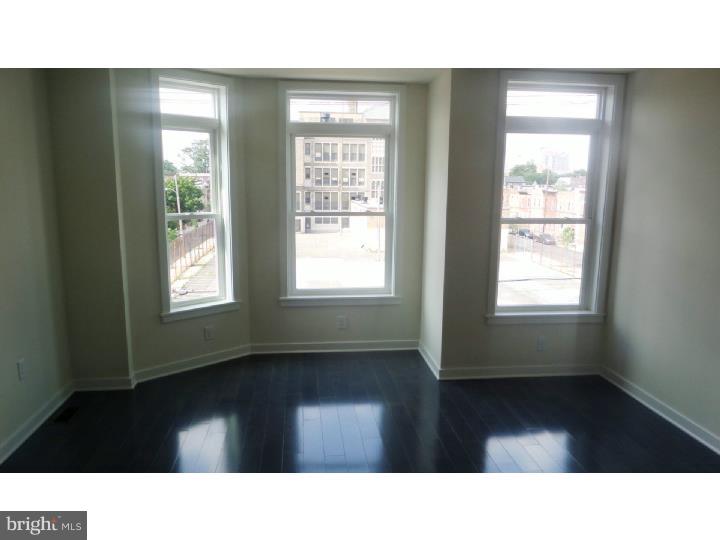 1910 Reed Street Philadelphia, PA 19146 - Photo 9 of 12 Bedroom - Main