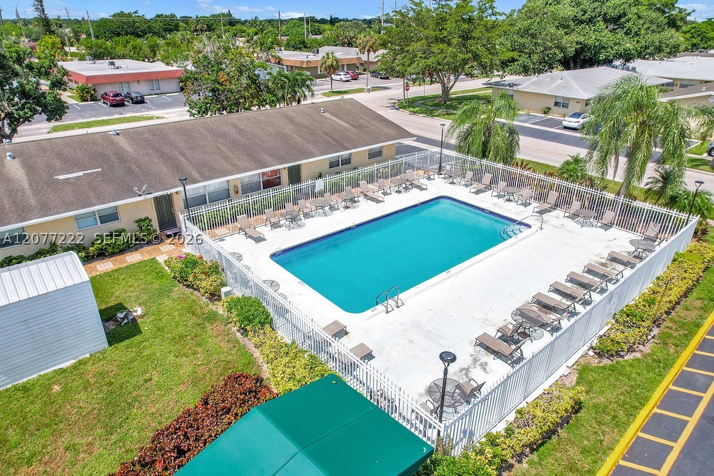 655 Kathy Pompano Beach, FL 33068 - Photo 29 of 45 Gallery Image 29