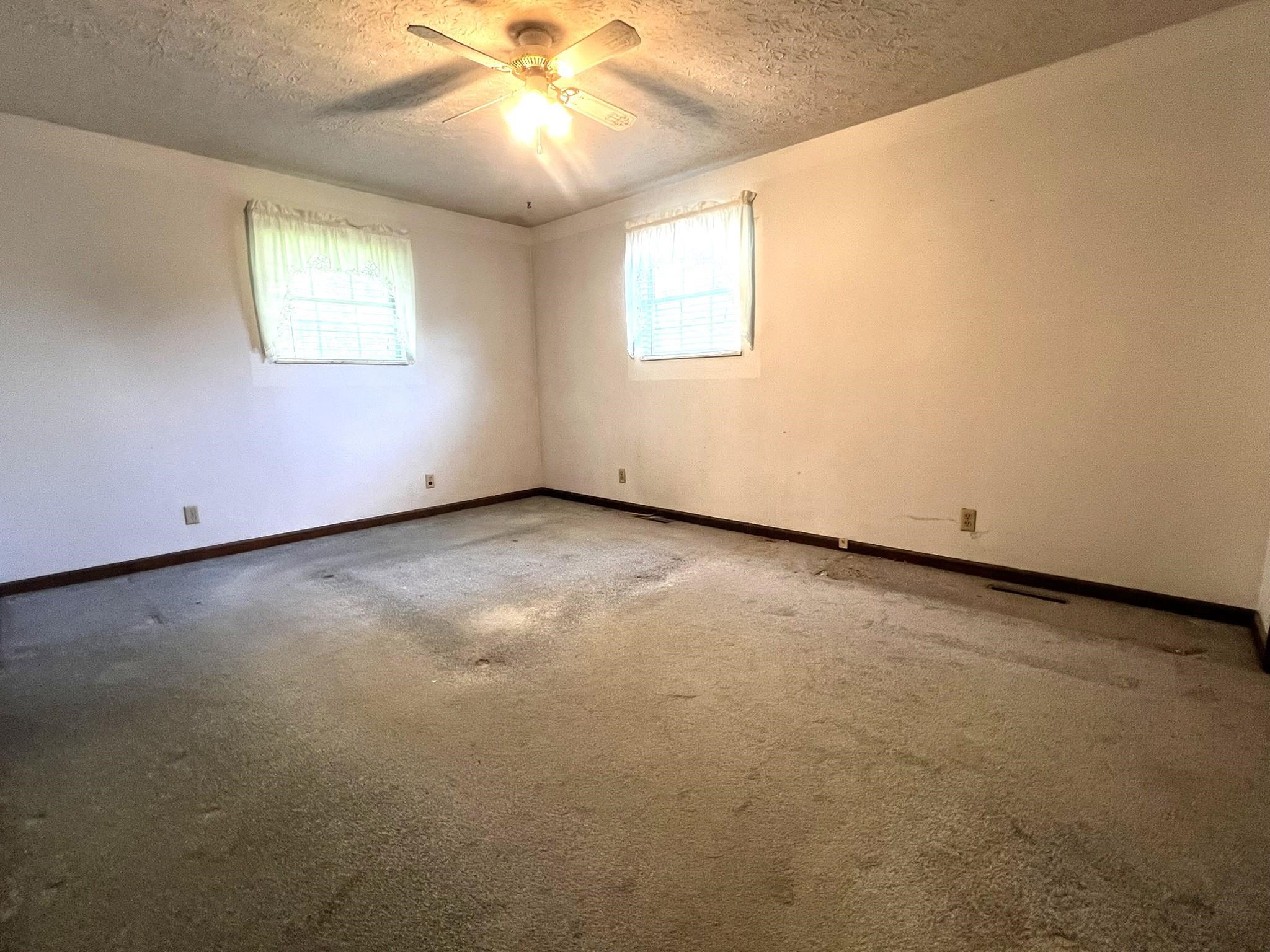 619 West Greenhill Road Ashland, KY 41102 - Photo 13 of 42