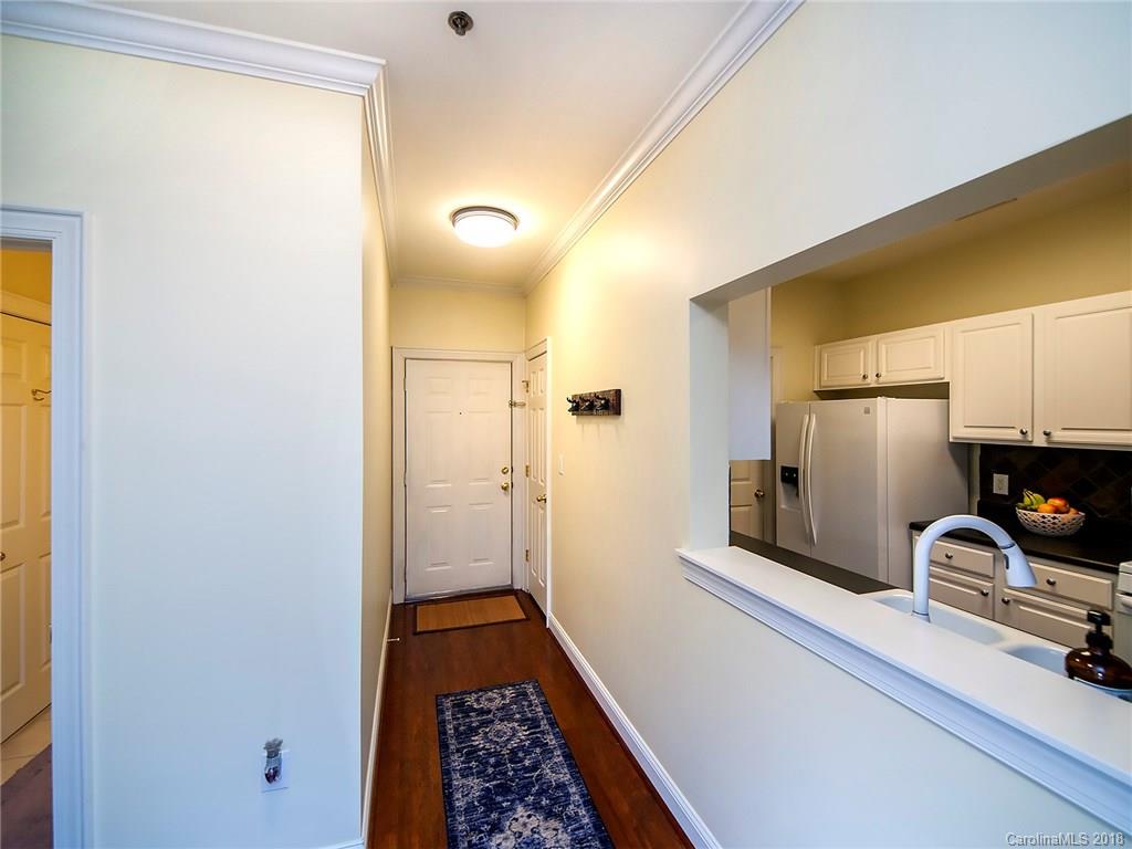 5601 Fairview Road, Unit 20 Charlotte, NC 28209 - Photo 9 of 13