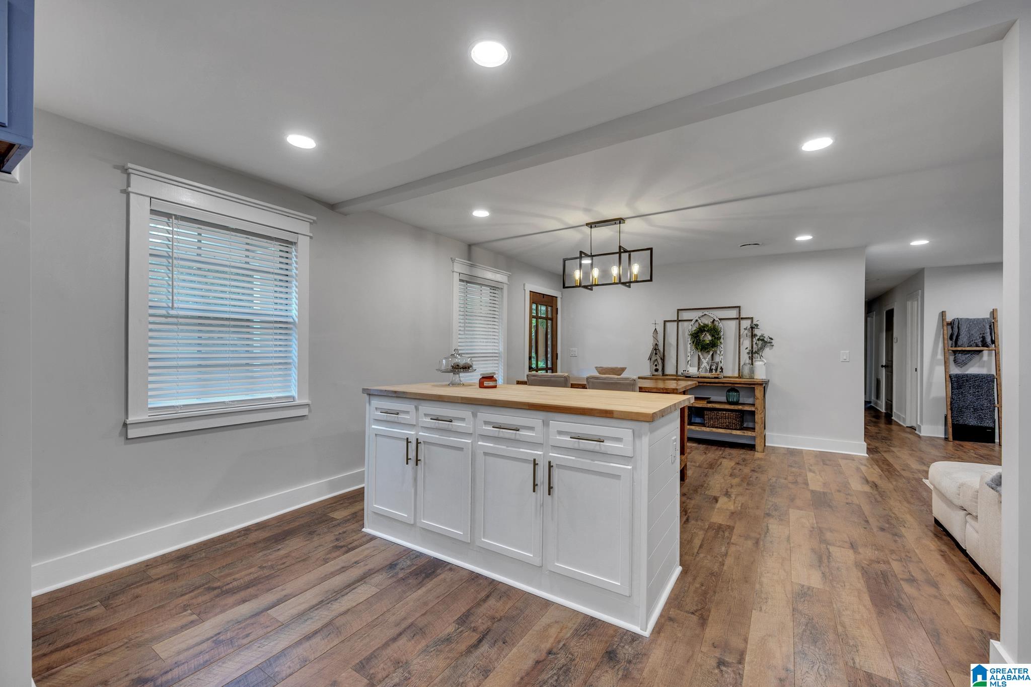 547 Guy Allen Road Gardendale, AL 35071 - Photo 5 of 28