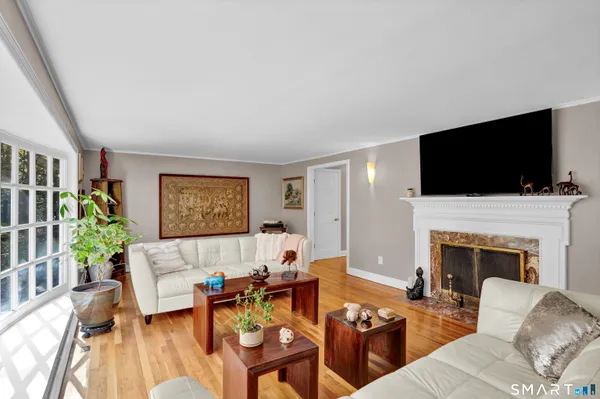 $995,000 | 46 Henderson Drive, Avon, CT 06001
