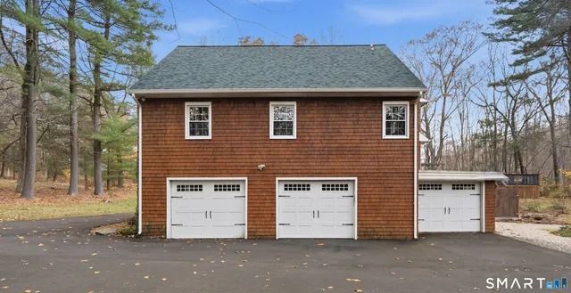 $995,000 | 46 Henderson Drive, Avon, CT 06001