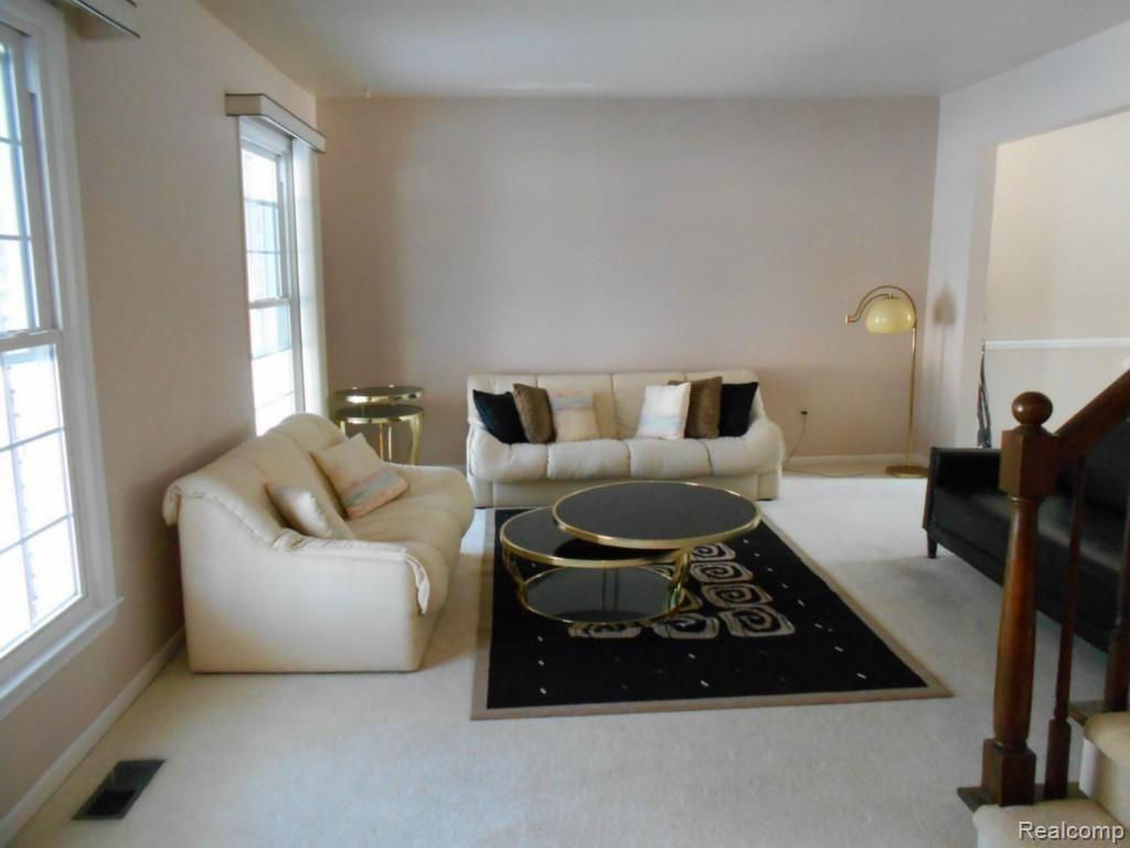 679 Rutgers Road Rochester Hills, MI 48309 - Photo 5 of 24