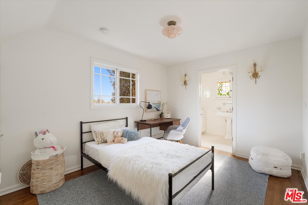 5514 Canyonside Road La Crescenta, CA 91214 - Photo 36 of 73 Gallery Image 36