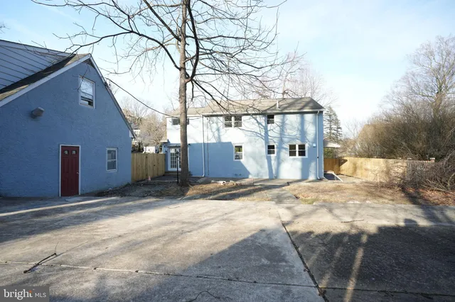a view of a street with of trees