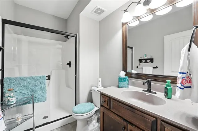 $559,000 | 512 Sycamore Road, Greenwood, MO 64034