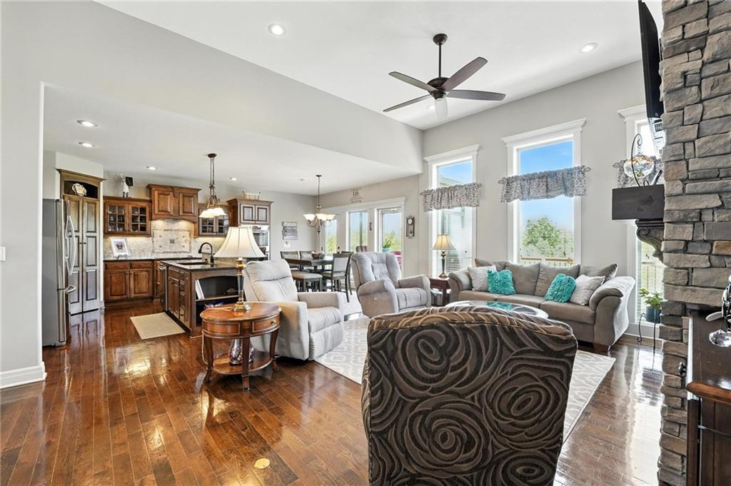 512 Sycamore Road Greenwood, MO 64034 - Photo 5 of 57