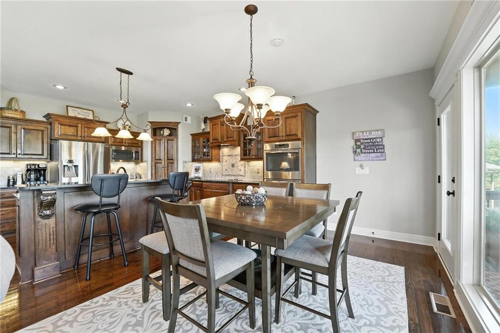 512 Sycamore Road Greenwood, MO 64034 - Photo 9 of 57