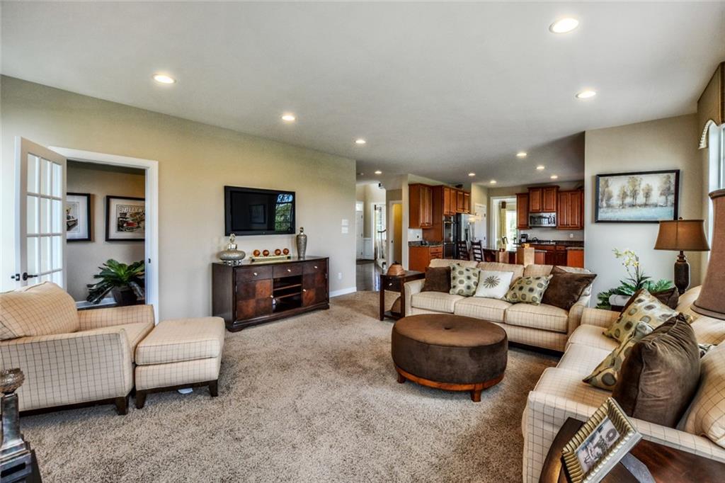 Family Room w/4' Extension, Carpeting, Gas Fireplace & Mantle, Recessed Lighting