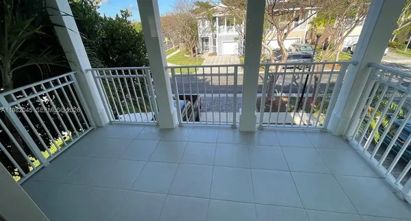 $2,750 | 390 Northeast 35th Avenue, Homestead, FL 33033