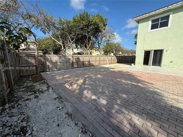 $2,750 | 390 Northeast 35th Avenue, Homestead, FL 33033