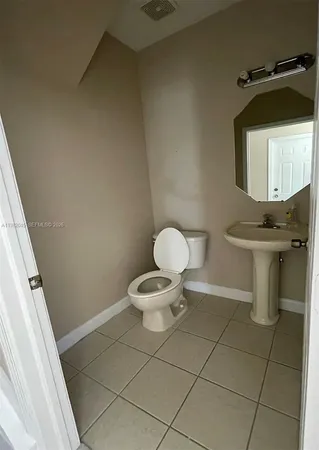 $2,750 | 390 Northeast 35th Avenue, Homestead, FL 33033