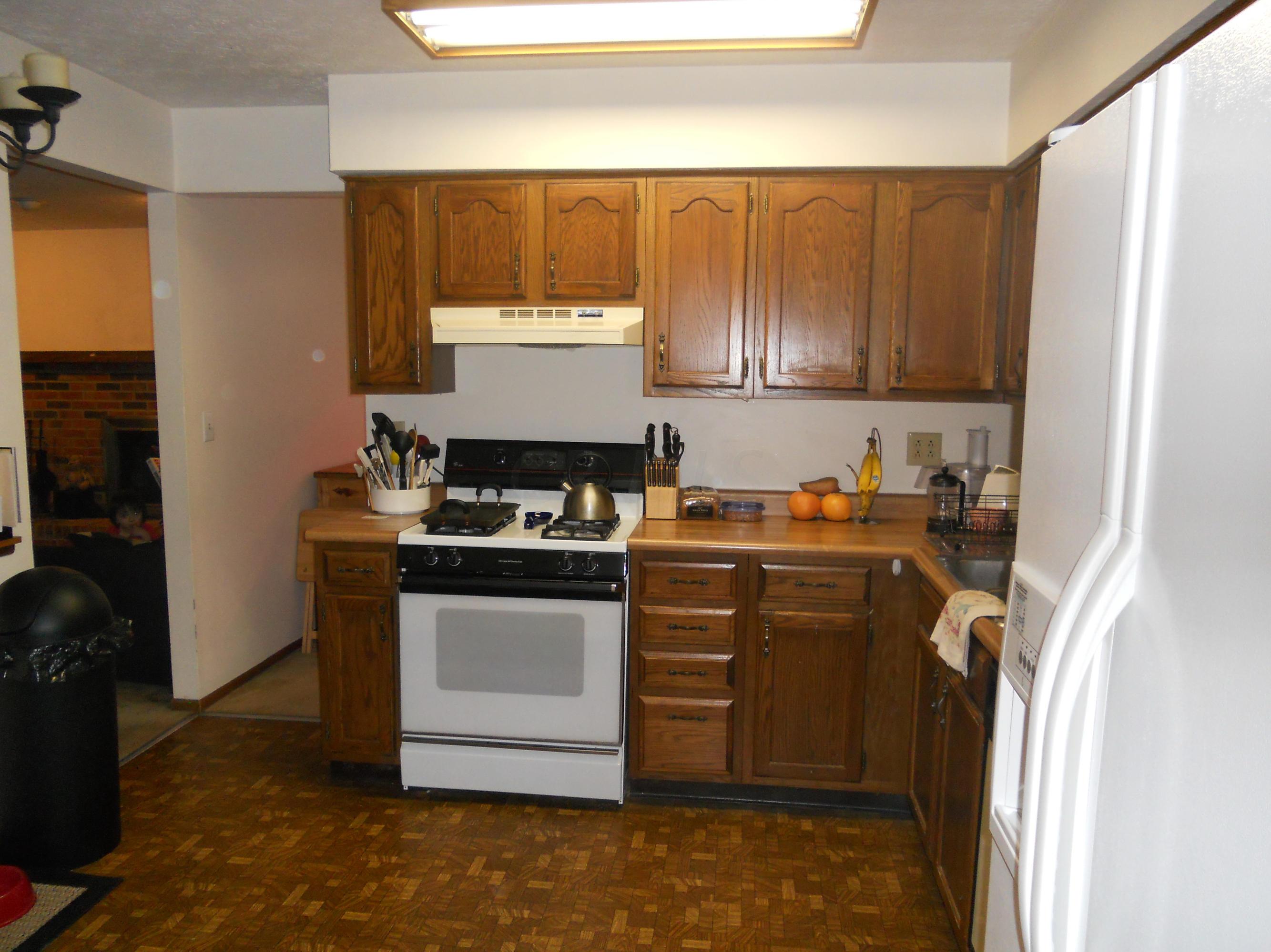 8216 Longhorn Road Powell, OH 43065 - Photo 3 of 6 Gallery Image 3