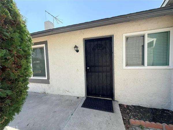 $3,100 | 1309 Hunter Drive, Redlands, CA 92374