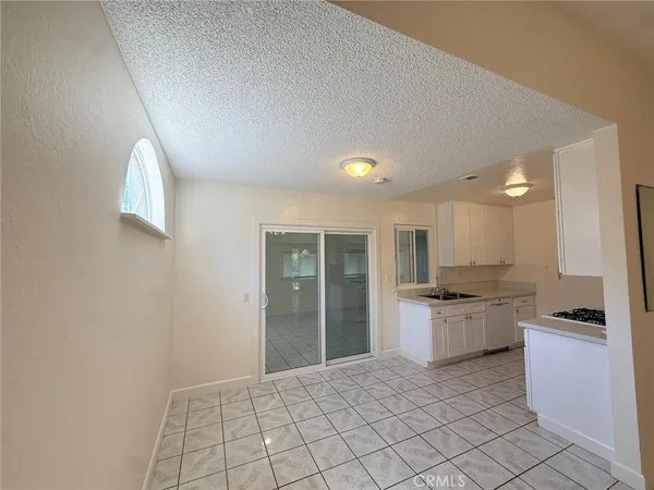 $3,100 | 1309 Hunter Drive, Redlands, CA 92374