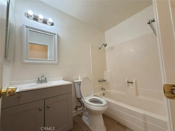 $3,100 | 1309 Hunter Drive, Redlands, CA 92374