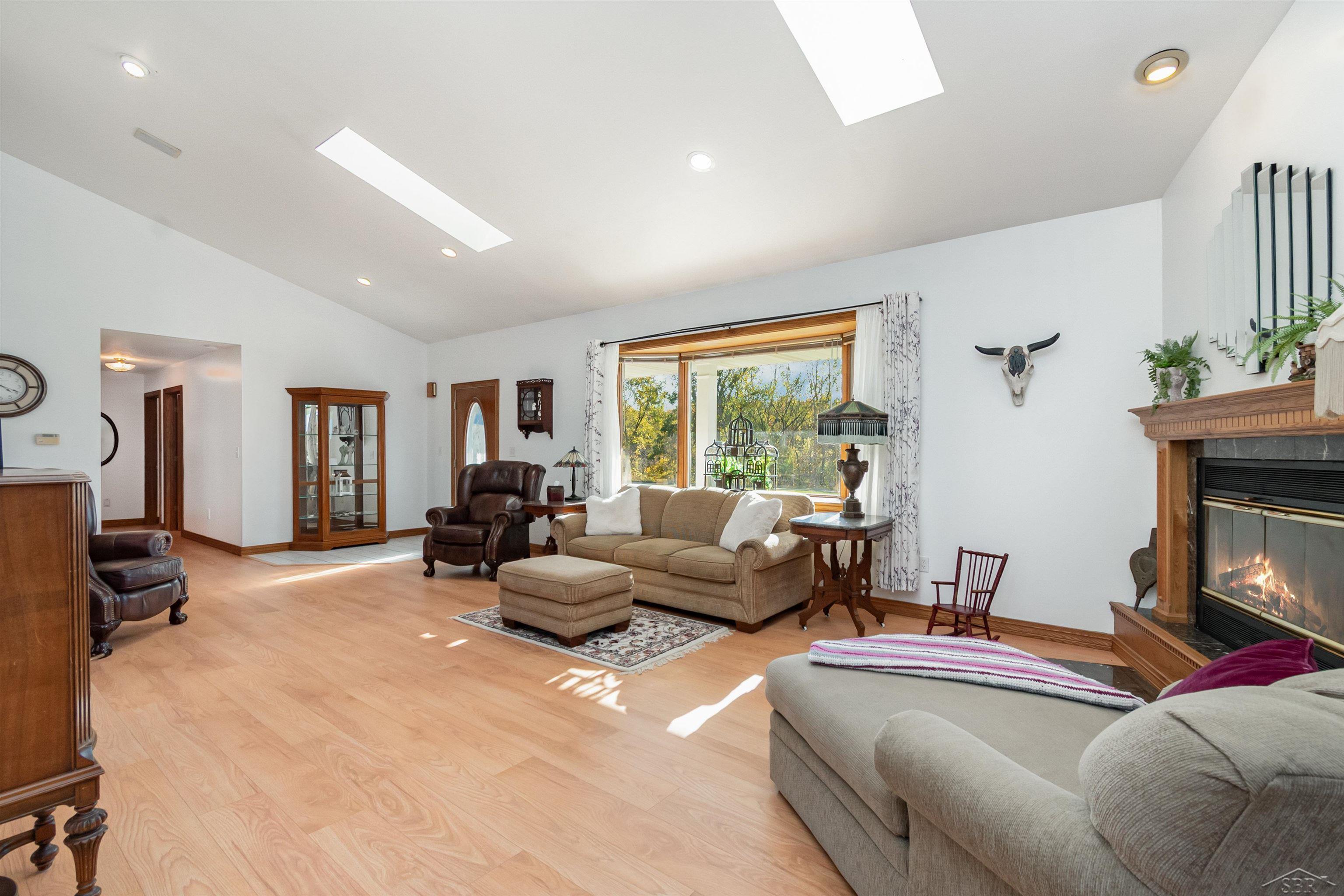 4500 Curve Road Freeland, MI 48623 - Photo 13 of 29 50192160-2f587700-8e0e-43ff-bed3-19030567527a.JPG