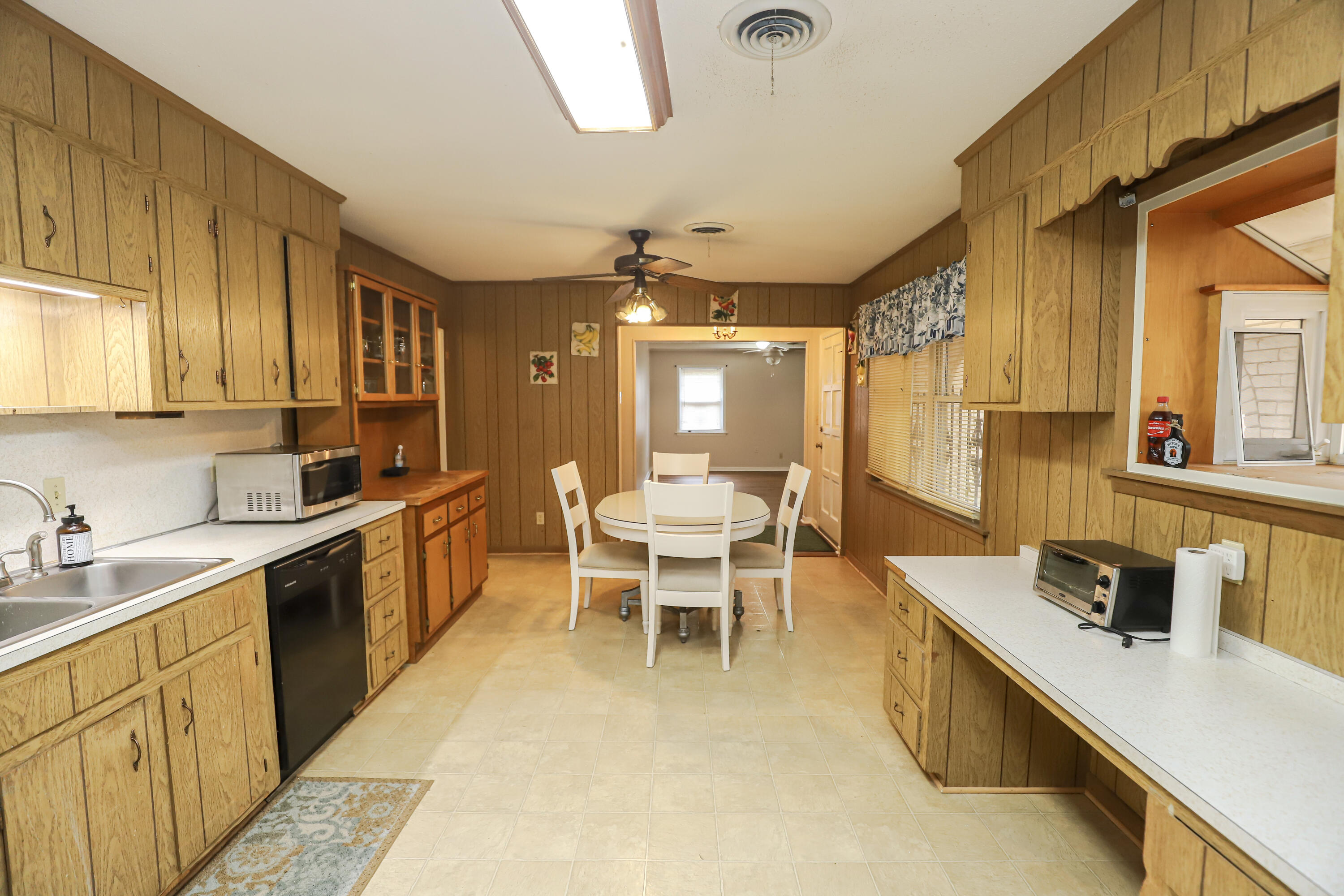 1570 Citation Road Hephzibah, GA 30815 - Photo 14 of 29 14-IMG_8760