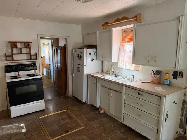 $79,900 | 317 5th Street Southwest, Little Falls, MN 56345