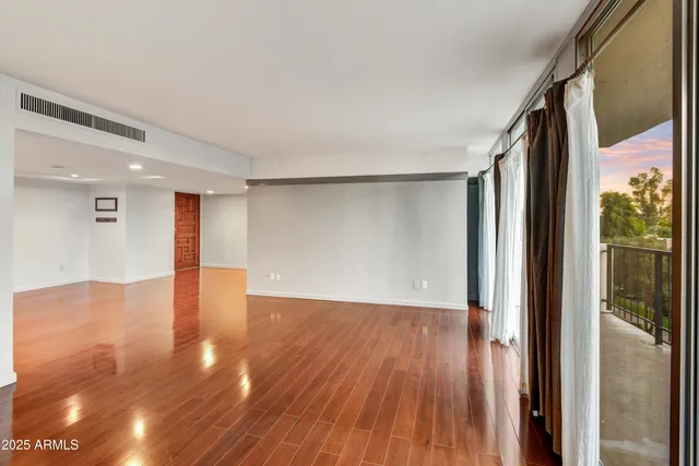 $350,000 | 2323 North Central Avenue, Unit 203, Phoenix, AZ 85004