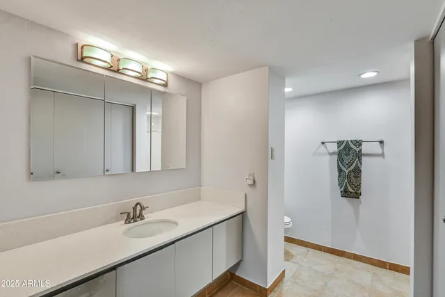 $350,000 | 2323 North Central Avenue, Unit 203, Phoenix, AZ 85004