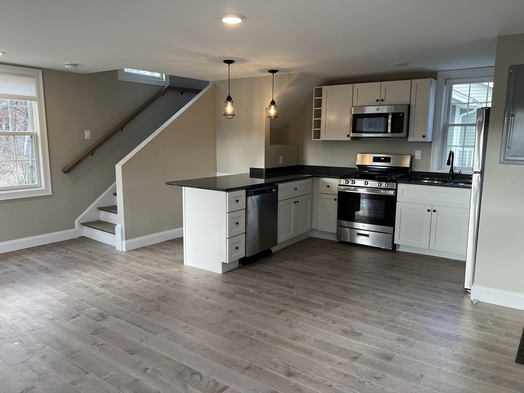 70 Burroughs Road North Reading, MA 01864 - Photo 7 of 29