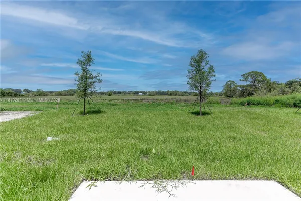 $2,300 | 934 Cattleman Street, Winter Haven, FL 33881