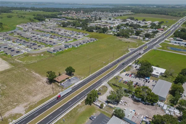 $2,300 | 934 Cattleman Street, Winter Haven, FL 33881