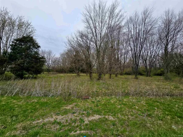 $75,600 | 4200 South Delaware Drive, Muncie, IN 47302