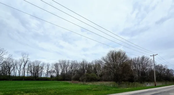 $75,600 | 4200 South Delaware Drive, Muncie, IN 47302