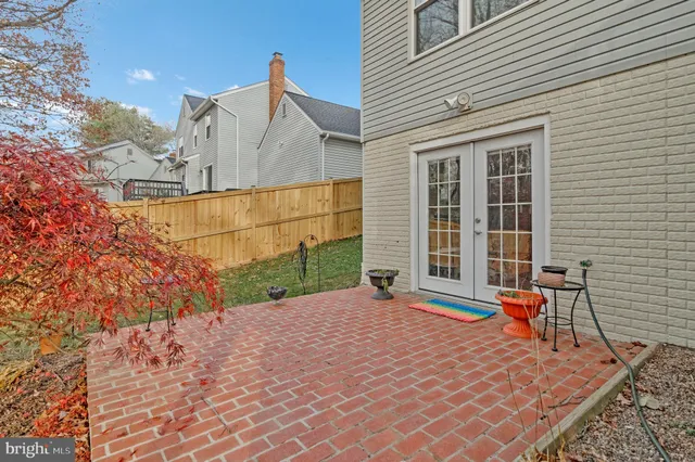 $899,900 | 814 Potomac Ridge Court, Sterling, VA 20164