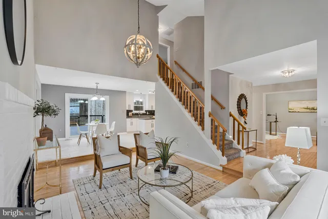 $950,000 | 814 Potomac Ridge Court, Sterling, VA 20164