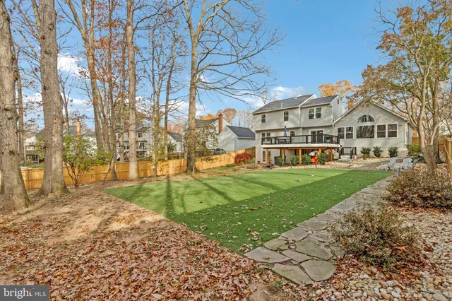 $899,900 | 814 Potomac Ridge Court, Sterling, VA 20164