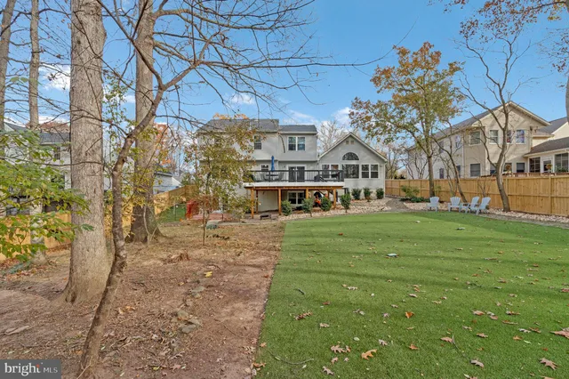 $899,900 | 814 Potomac Ridge Court, Sterling, VA 20164