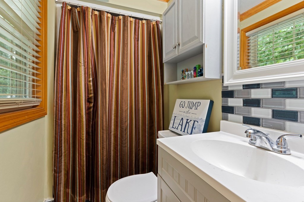 20 Blacksmith Road Wilbraham, MA 01095 - Photo 14 of 36