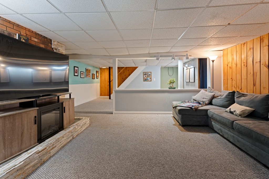 20 Blacksmith Road Wilbraham, MA 01095 - Photo 33 of 36