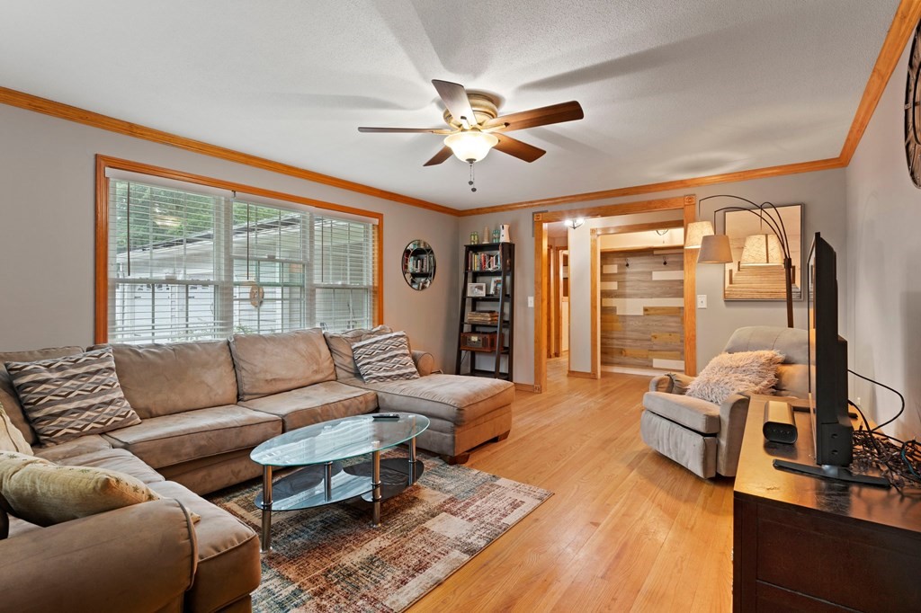 20 Blacksmith Road Wilbraham, MA 01095 - Photo 4 of 36