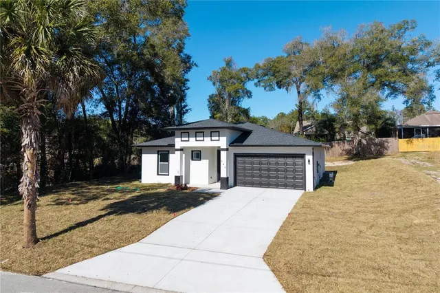 $350,000 | 143 Barrington Avenue, Deland, FL 32724