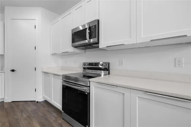 $350,000 | 143 Barrington Avenue, Deland, FL 32724