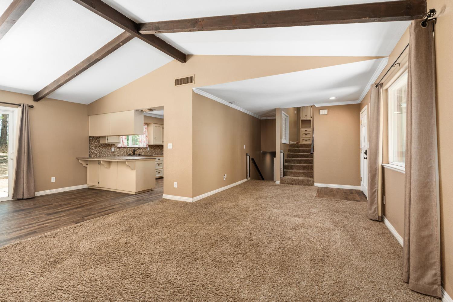 39749 Pine Ridge Road Oakhurst, CA 93644 - Photo 8 of 58