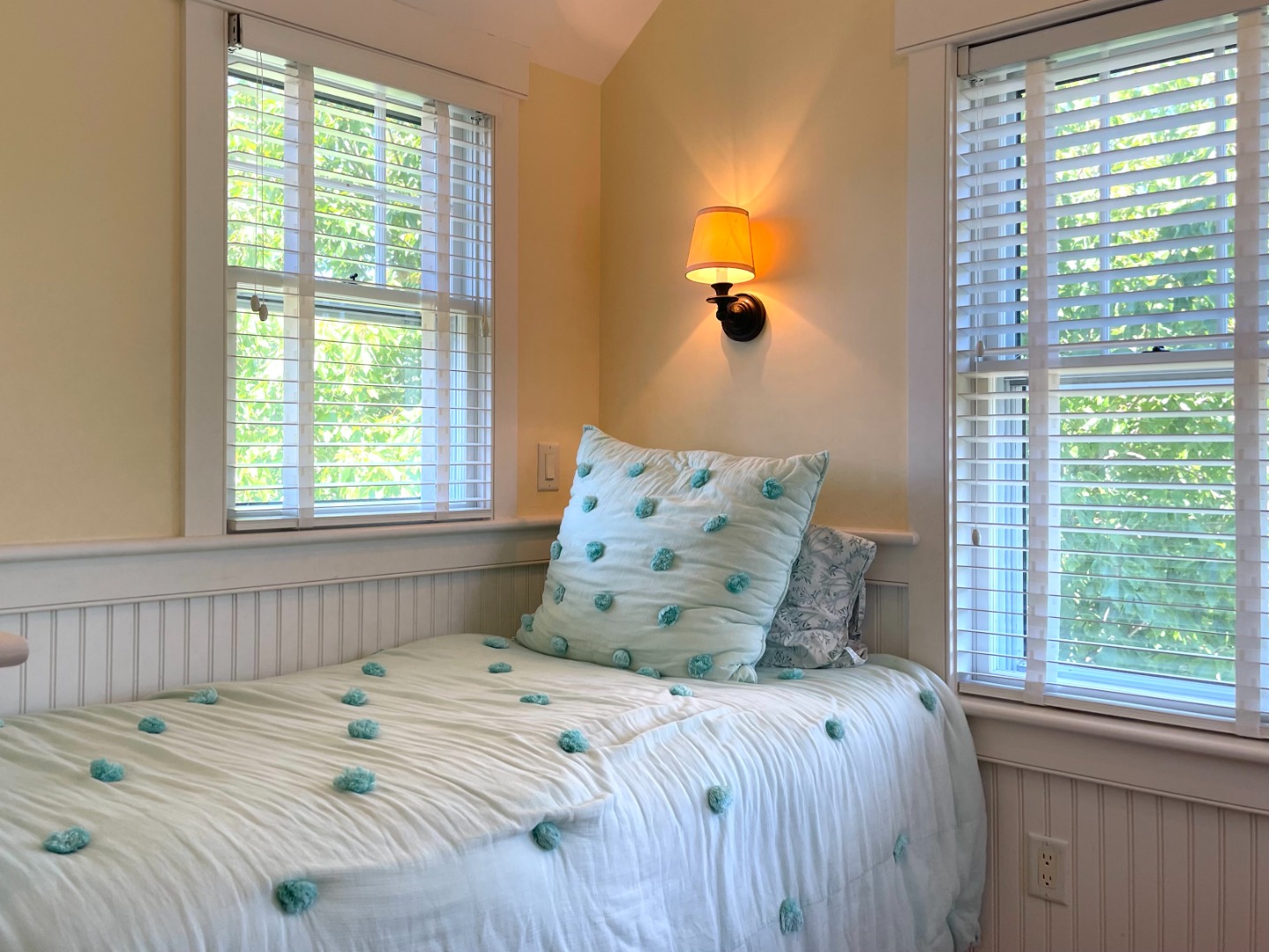 22 King Street Nantucket, MA 02554 - Photo 33 of 43