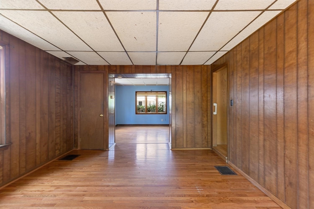 19 Butler Avenue Wakefield, MA 01880 - Photo 8 of 33 a view of entryway