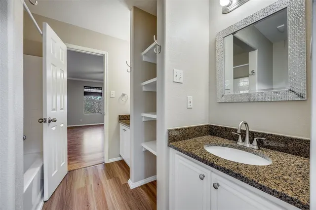 $1,895 | 900 North Brents Avenue, Sherman, TX 75090