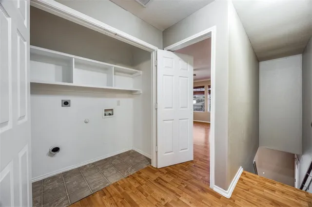 $1,895 | 900 North Brents Avenue, Sherman, TX 75090