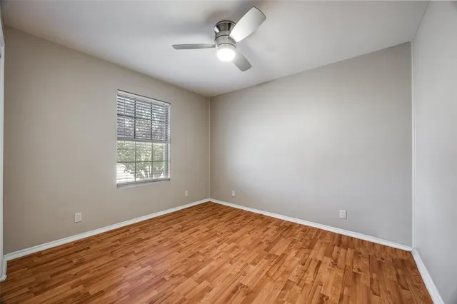 $1,895 | 900 North Brents Avenue, Sherman, TX 75090