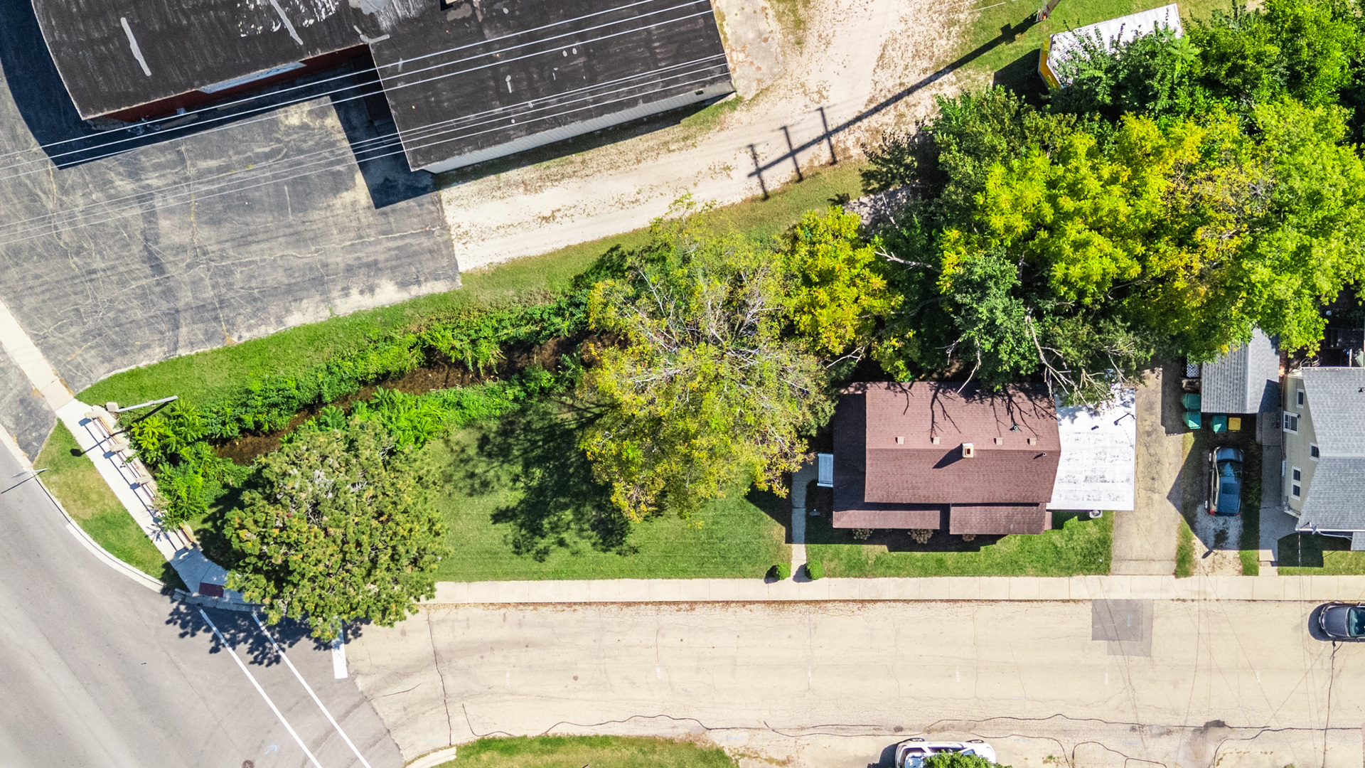 410 Stark Avenue Sycamore, IL 60178 - Photo 9 of 25