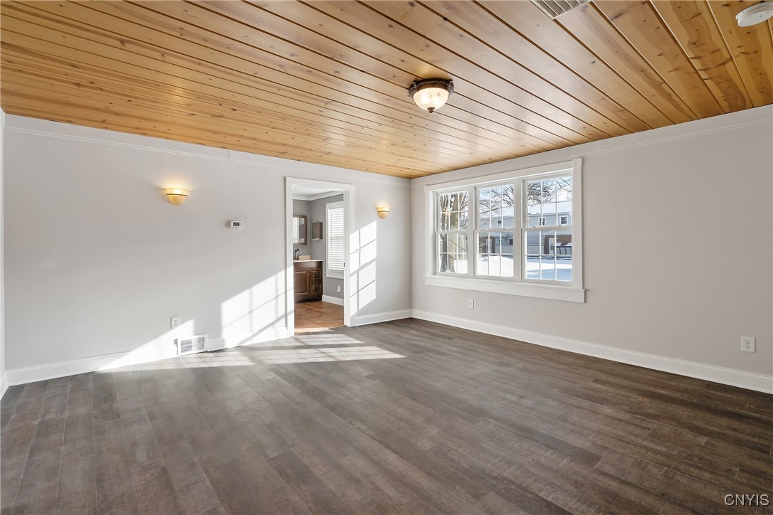 201 Highbridge Street Manlius, NY 13066 - Photo 15 of 35